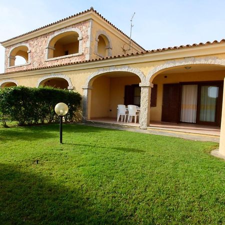 Ville Del Mar San Teodoro  Extérieur photo