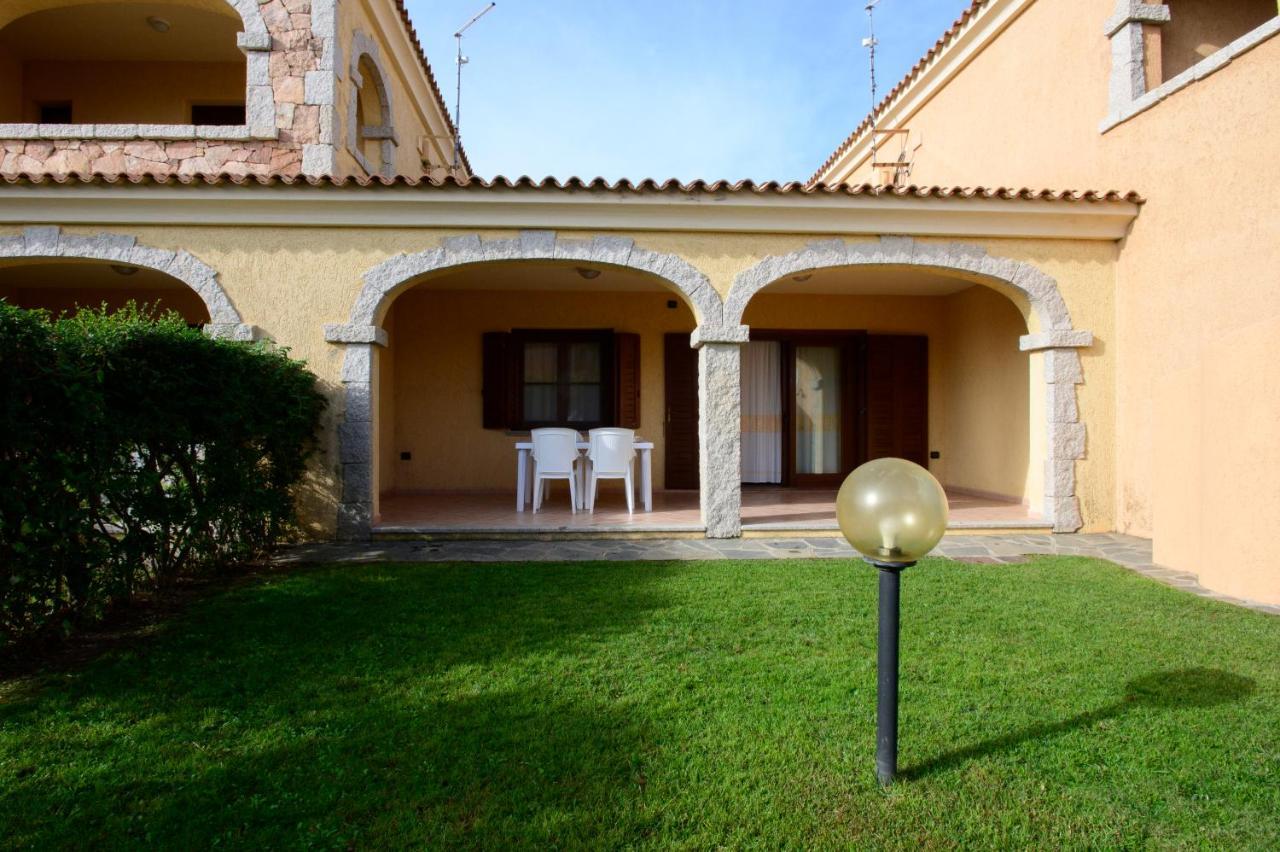 Ville Del Mar San Teodoro  Extérieur photo