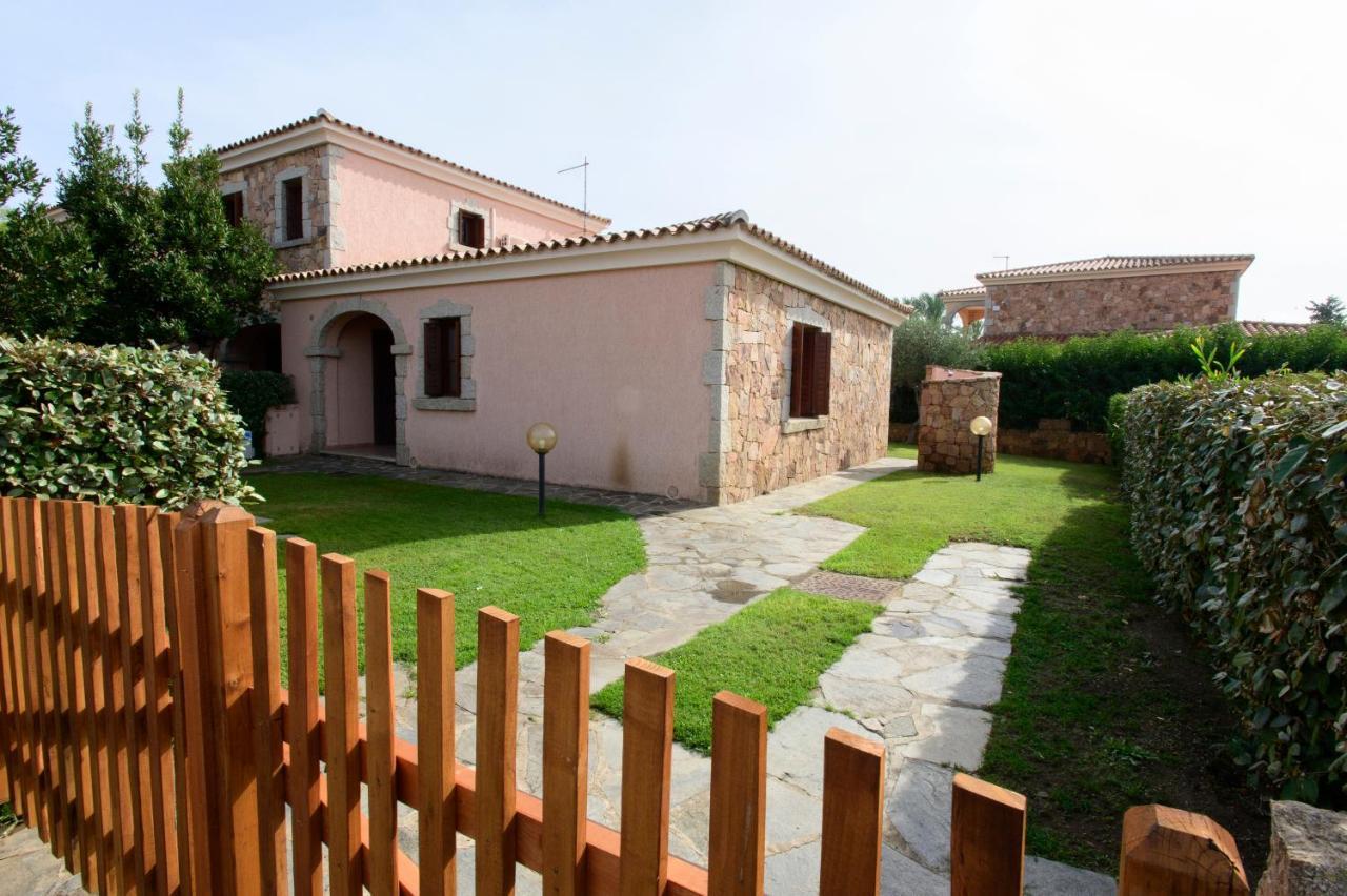 Ville Del Mar San Teodoro  Extérieur photo