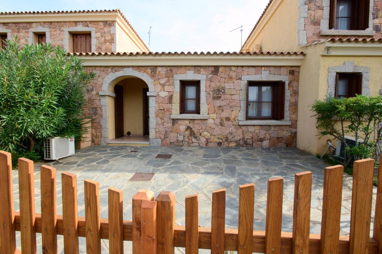 Ville Del Mar San Teodoro  Extérieur photo