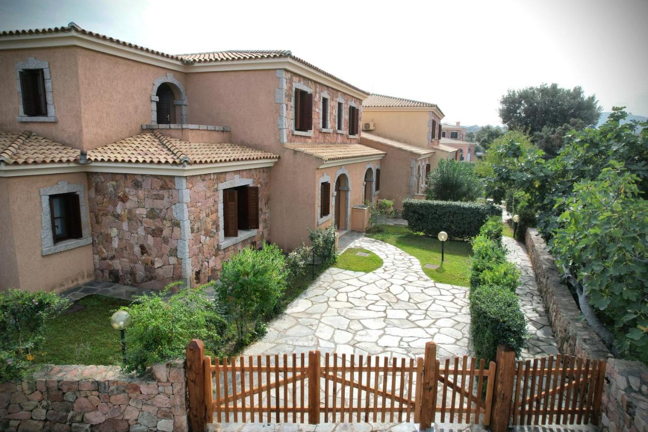Ville Del Mar San Teodoro  Extérieur photo