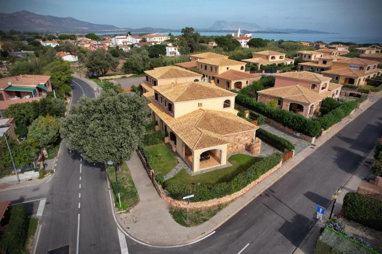 Ville Del Mar San Teodoro  Extérieur photo