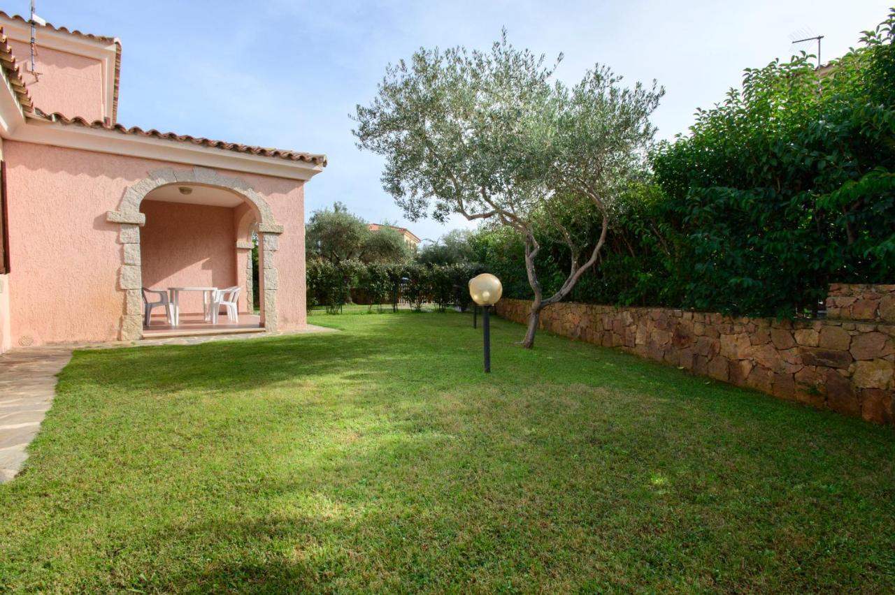 Ville Del Mar San Teodoro  Extérieur photo