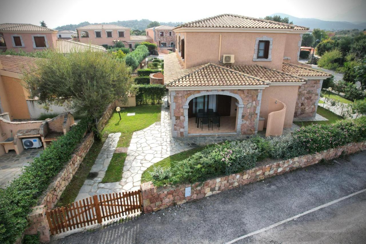 Ville Del Mar San Teodoro  Extérieur photo