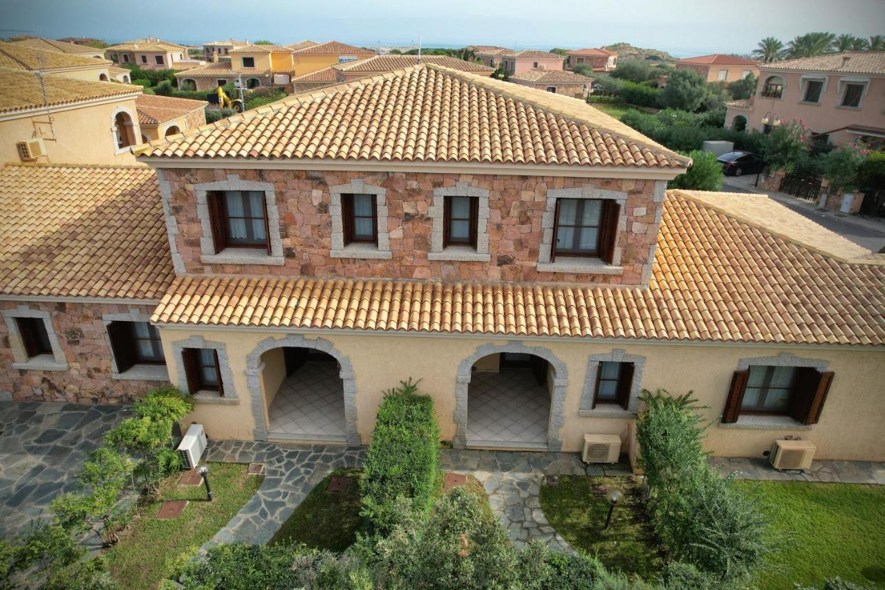 Ville Del Mar San Teodoro  Extérieur photo