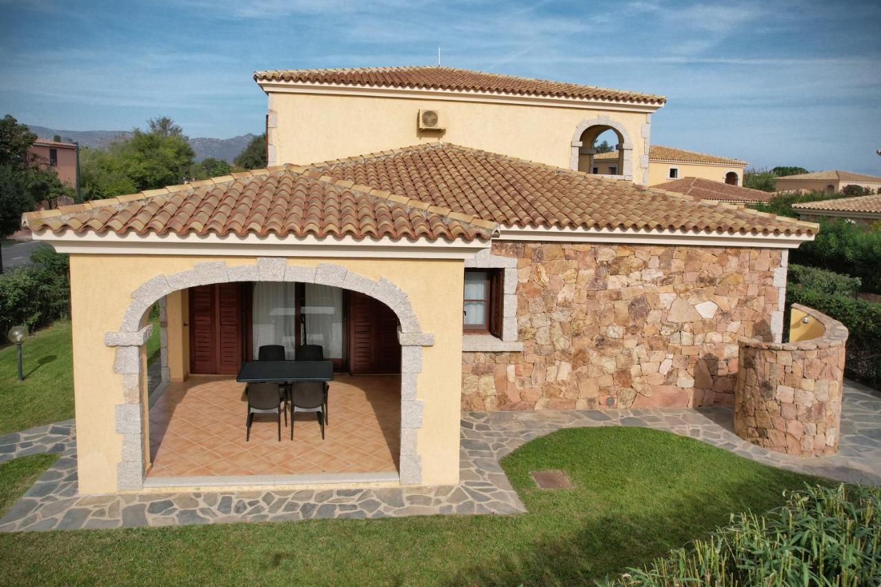 Ville Del Mar San Teodoro  Extérieur photo