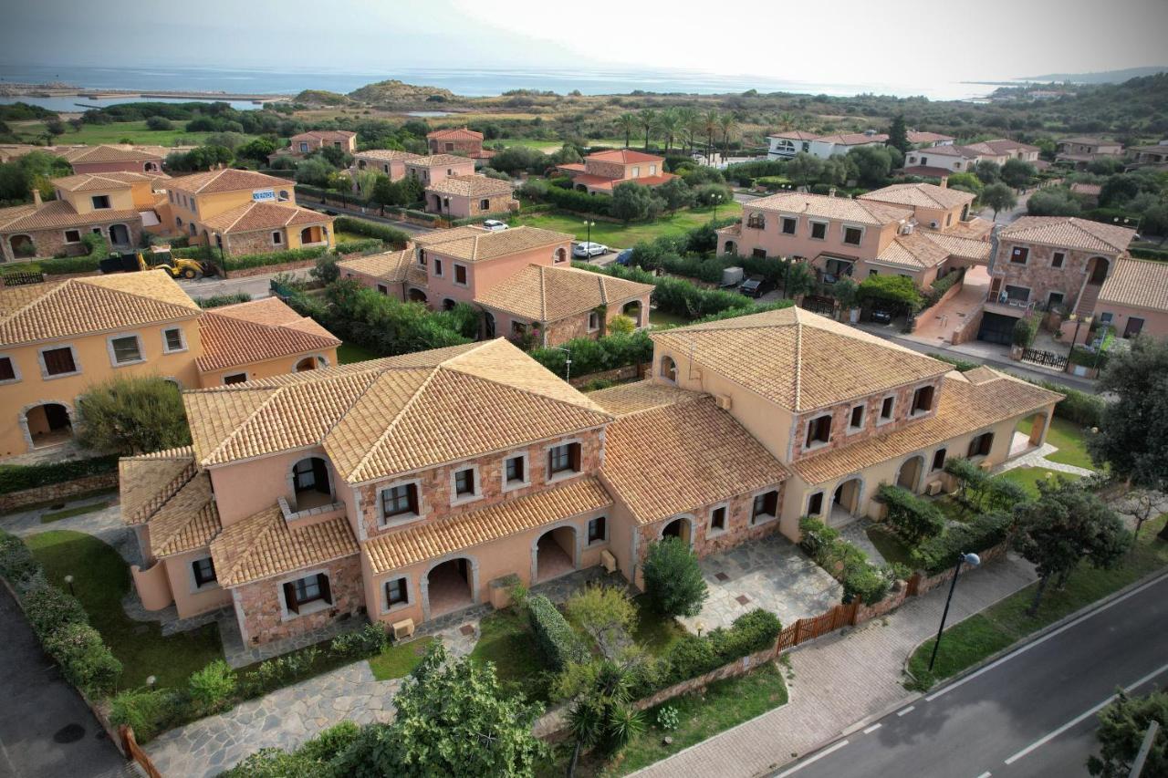 Ville Del Mar San Teodoro  Extérieur photo