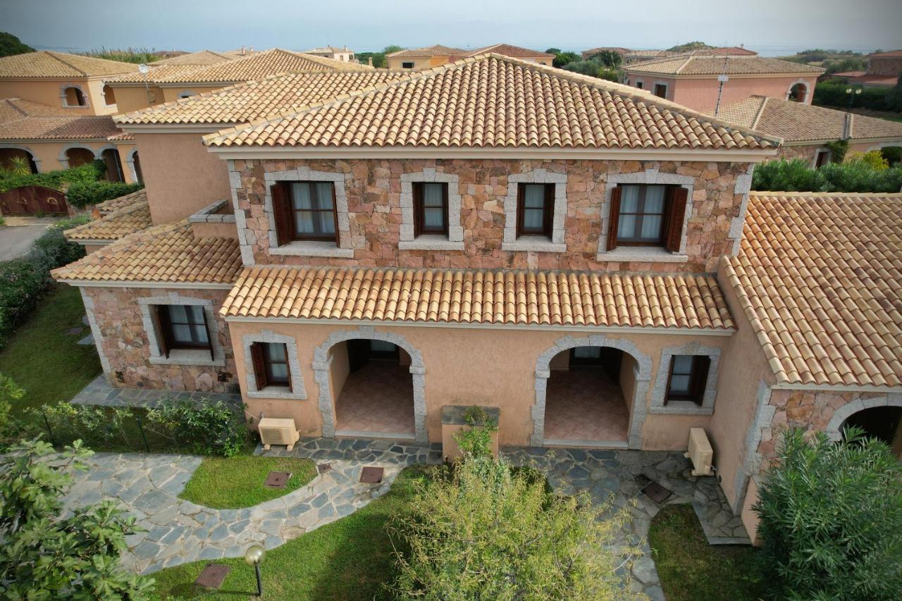 Ville Del Mar San Teodoro  Extérieur photo