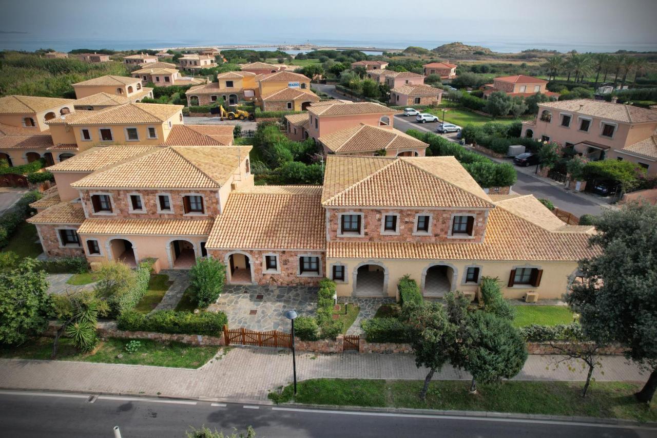 Ville Del Mar San Teodoro  Extérieur photo