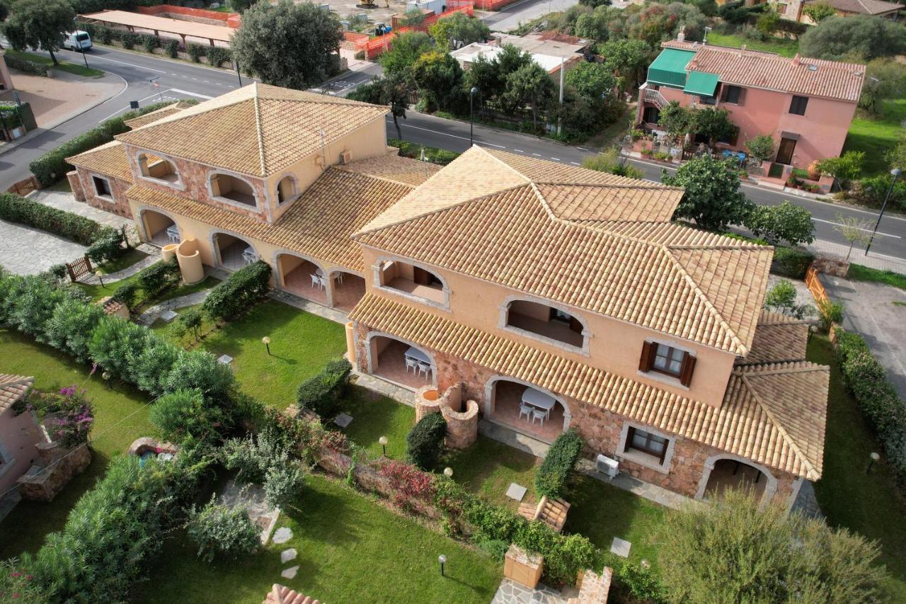 Ville Del Mar San Teodoro  Extérieur photo