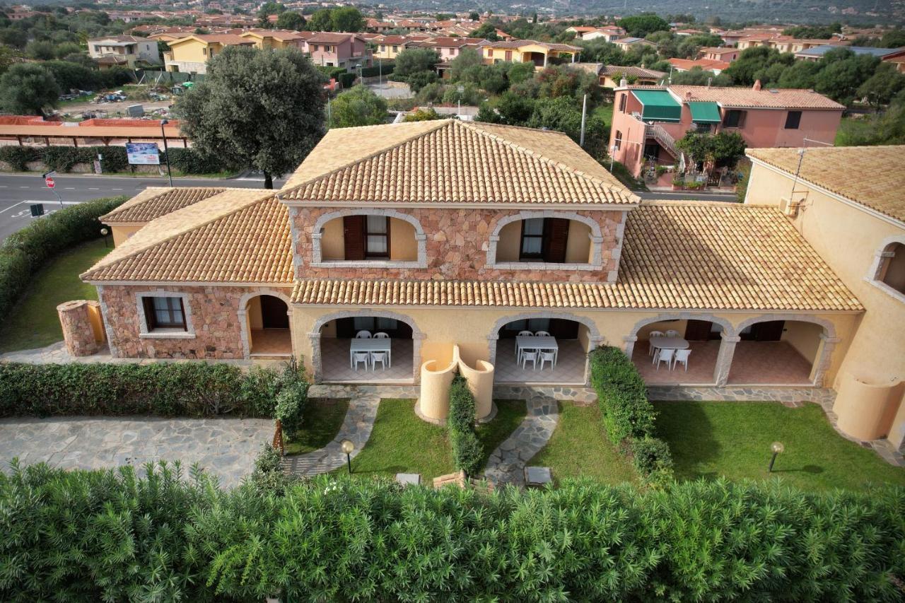 Ville Del Mar San Teodoro  Extérieur photo