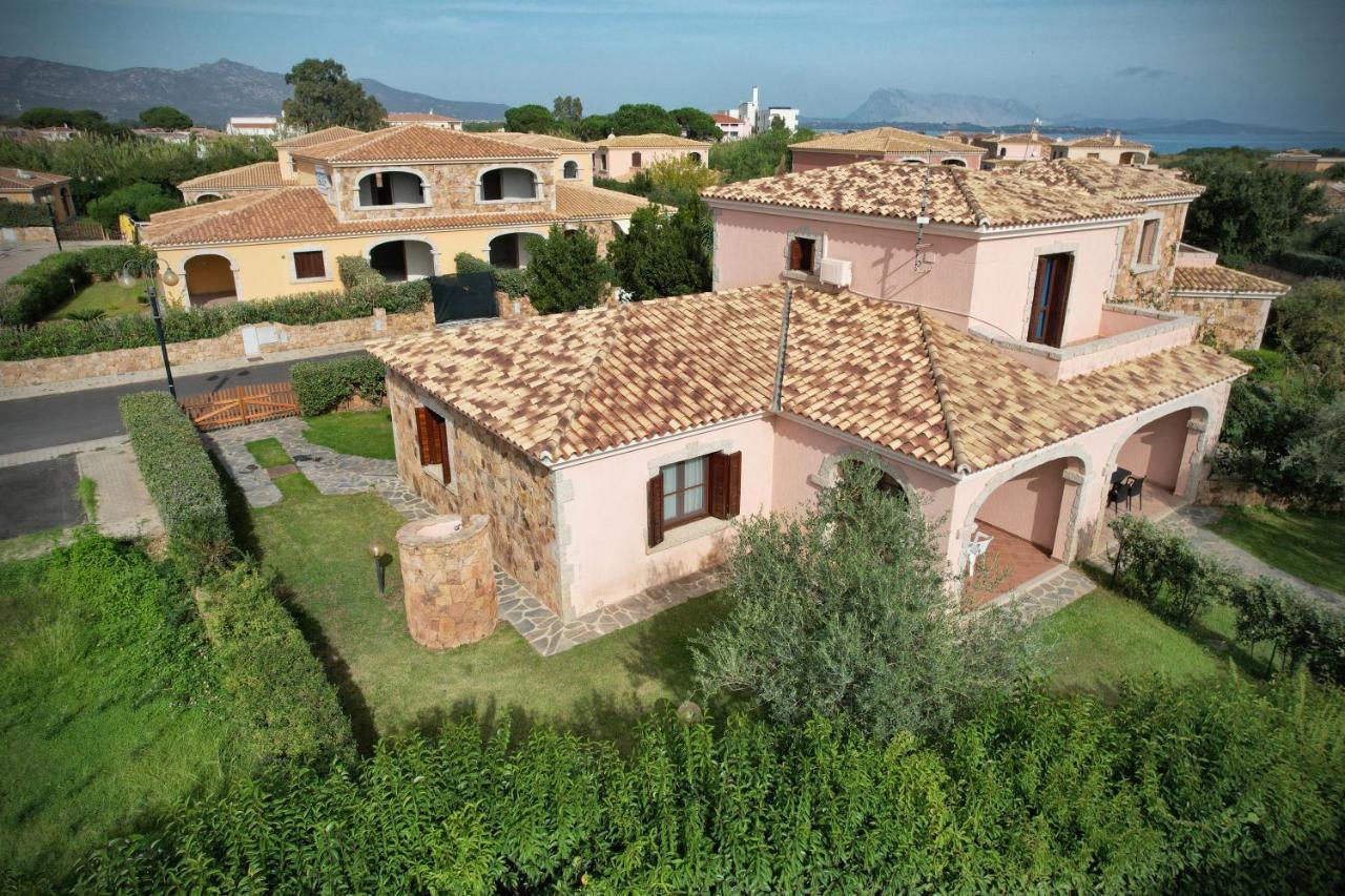 Ville Del Mar San Teodoro  Extérieur photo