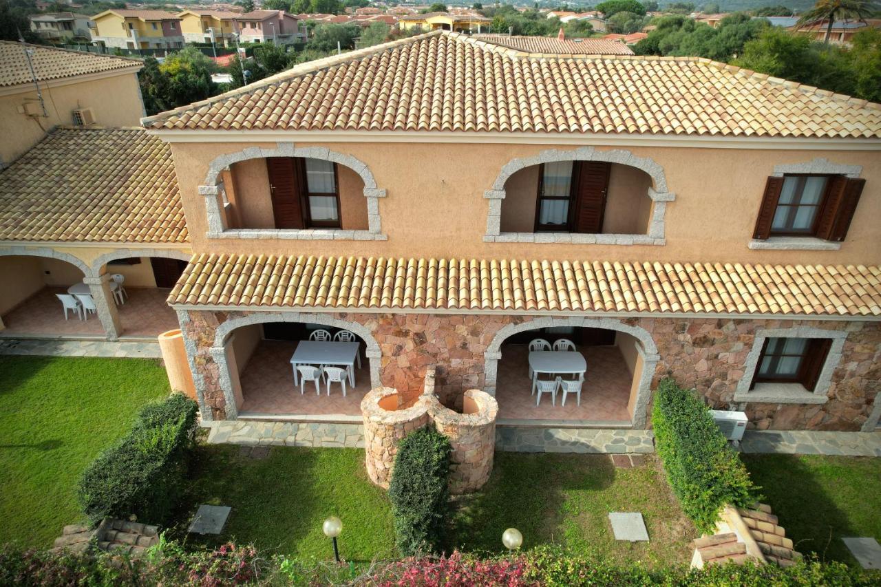 Ville Del Mar San Teodoro  Extérieur photo